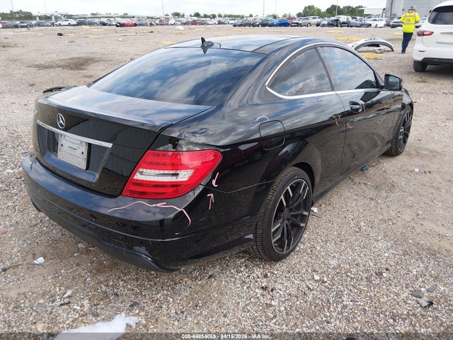 44854059 :رقم المزاد ، WDDGJ4HB2FG400804 vin ، 2015 Mercedes-benz C 250 مزاد بيع