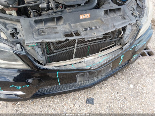 44854059 :رقم المزاد ، WDDGJ4HB2FG400804 vin ، 2015 Mercedes-benz C 250 مزاد بيع