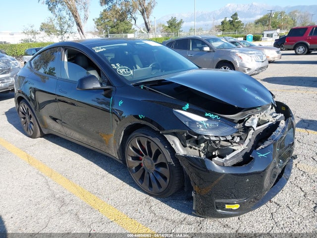 Tesla Model Y Performance Dual Motor All-wheel Drive 2022 7SAYGDEF1NF347920 main image