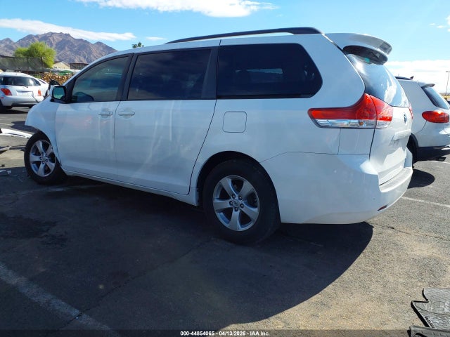 Aukcja sprzedaży 2011 Toyota Sienna Le V6, vin: 5TDKK3DC3BS046768, numer aukcji: 44854065