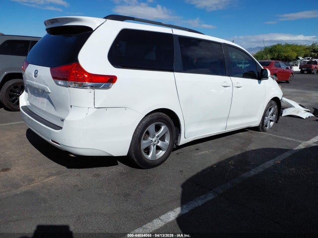Aukcja sprzedaży 2011 Toyota Sienna Le V6, vin: 5TDKK3DC3BS046768, numer aukcji: 44854065