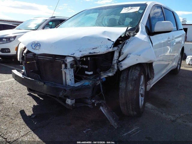 Aukcja sprzedaży 2011 Toyota Sienna Le V6, vin: 5TDKK3DC3BS046768, numer aukcji: 44854065