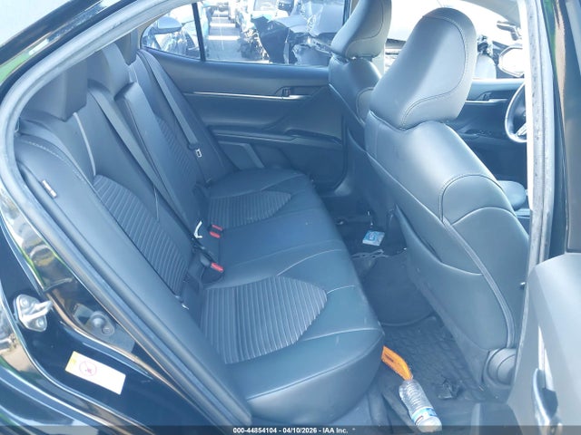 4T1B11HK5JU113319 Toyota CAMRY SE