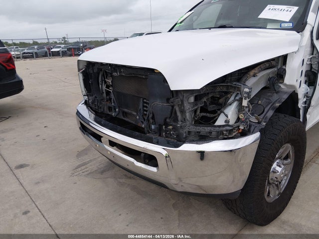 44854144 :رقم المزاد ، 3C6UR5CJ8JG155960 vin ، 2018 Ram 2500 Tradesman  4x4 6'4 Box مزاد بيع