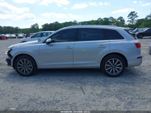 Продажа на аукционе авто 2018 Audi Q7 3.0t Premium, vin: WA1LAAF71JD051662, номер лота: 44854188