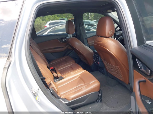 Продажа на аукционе авто 2018 Audi Q7 3.0t Premium, vin: WA1LAAF71JD051662, номер лота: 44854188