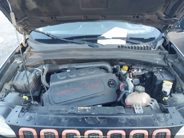 Продажа на аукционе авто 2018 Jeep Renegade Latitude Fwd, vin: ZACCJABB6JPH04780, номер лота: 44854191