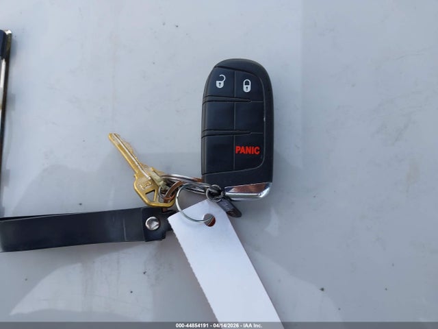 Продажа на аукционе авто 2018 Jeep Renegade Latitude Fwd, vin: ZACCJABB6JPH04780, номер лота: 44854191