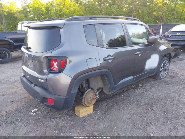 Продажа на аукционе авто 2018 Jeep Renegade Latitude Fwd, vin: ZACCJABB6JPH04780, номер лота: 44854191