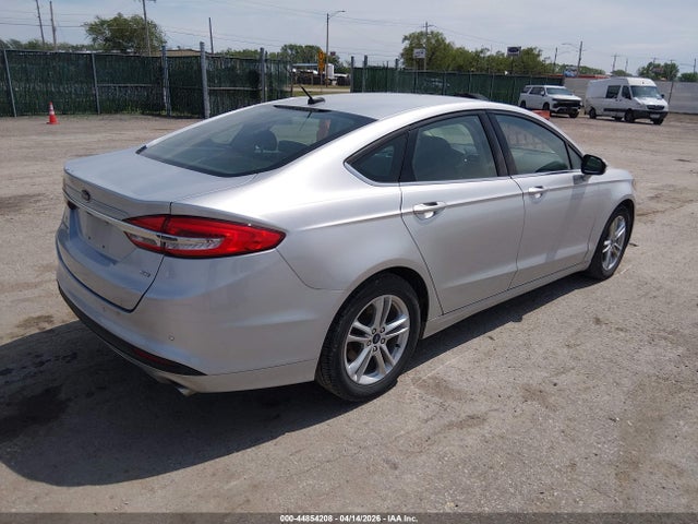 Ford FUSION SE 2018 3FA6P0H73JR262884 Image 4