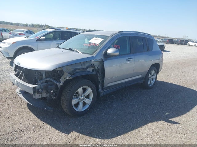 2017 Jeep Compass Latitude 4x4 მანქანა იყიდება აუქციონზე, vin: 1C4NJDEB8HD165545, აუქციონის ნომერი: 44854210