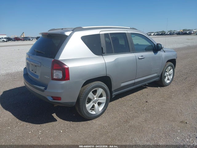 2017 Jeep Compass Latitude 4x4 მანქანა იყიდება აუქციონზე, vin: 1C4NJDEB8HD165545, აუქციონის ნომერი: 44854210