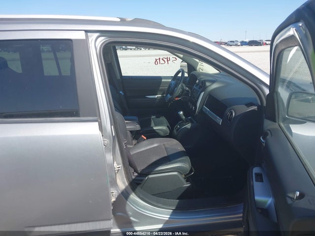 2017 Jeep Compass Latitude 4x4 მანქანა იყიდება აუქციონზე, vin: 1C4NJDEB8HD165545, აუქციონის ნომერი: 44854210