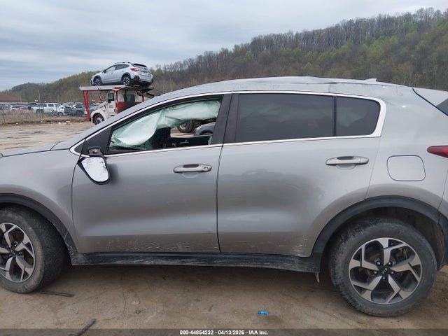 Продажа на аукционе авто 2020 Kia Sportage Lx, vin: KNDPMCAC2L7628876, номер лота: 44854232