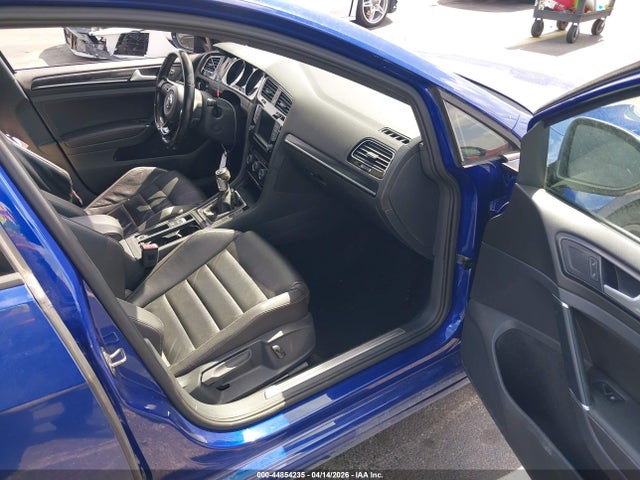 2016 Volkswagen Golf R 4-door მანქანა იყიდება აუქციონზე, vin: WVWUF7AU4GW171559, აუქციონის ნომერი: 44854235