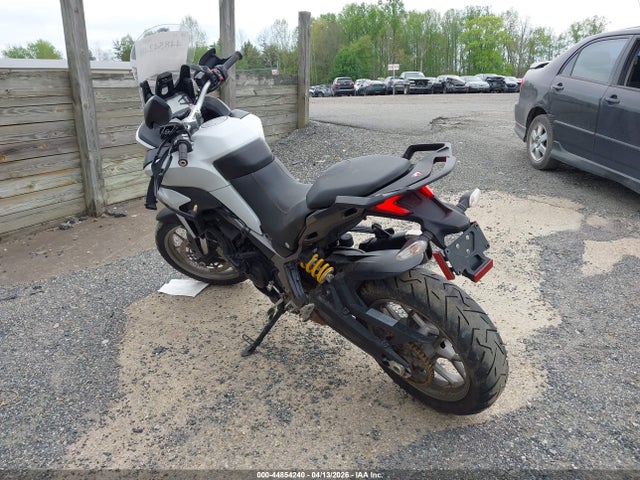 Ducati Multistrada 950 2018 ZDMAAEDT4JB027960 Image 3