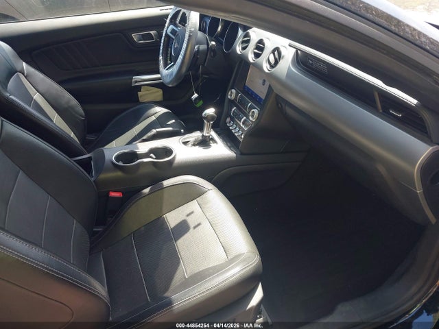 2020 Ford Mustang Ecoboost Premium მანქანა იყიდება აუქციონზე, vin: 1FATP8UH4L5113101, აუქციონის ნომერი: 44854254