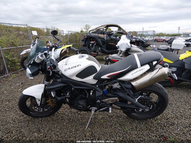 44854268 :رقم المزاد ، SMTD02NE1CT534436 vin ، 2012 Triumph Motorcycle Street Triple R مزاد بيع