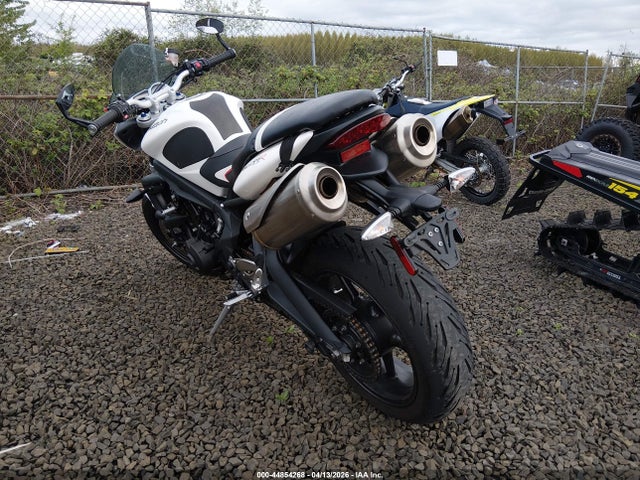44854268 :رقم المزاد ، SMTD02NE1CT534436 vin ، 2012 Triumph Motorcycle Street Triple R مزاد بيع