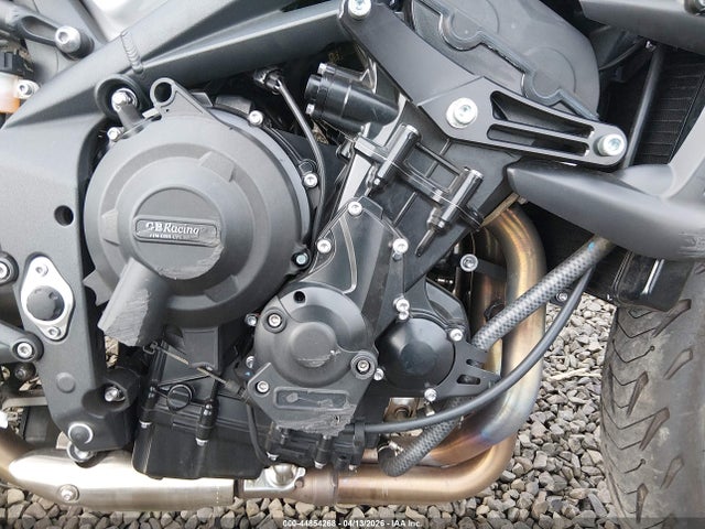 44854268 :رقم المزاد ، SMTD02NE1CT534436 vin ، 2012 Triumph Motorcycle Street Triple R مزاد بيع