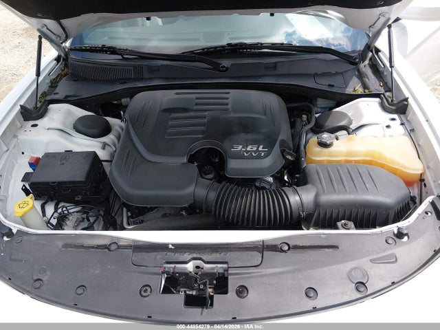 44854279 :رقم المزاد ، 2C3CDXJGXFH754828 vin ، 2015 Dodge Charger Sxt مزاد بيع