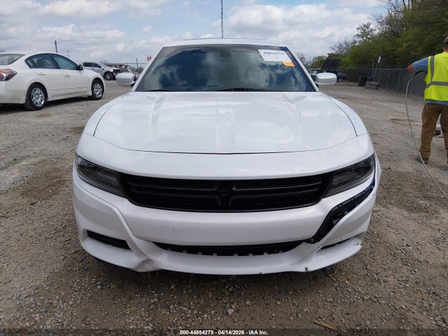 44854279 :رقم المزاد ، 2C3CDXJGXFH754828 vin ، 2015 Dodge Charger Sxt مزاد بيع