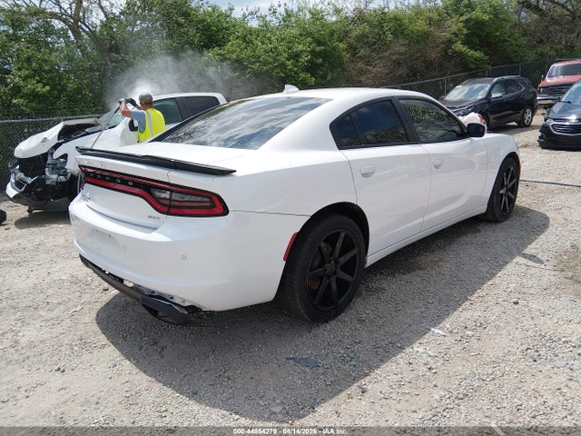 44854279 :رقم المزاد ، 2C3CDXJGXFH754828 vin ، 2015 Dodge Charger Sxt مزاد بيع