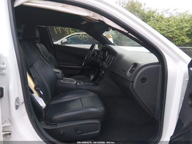 44854279 :رقم المزاد ، 2C3CDXJGXFH754828 vin ، 2015 Dodge Charger Sxt مزاد بيع