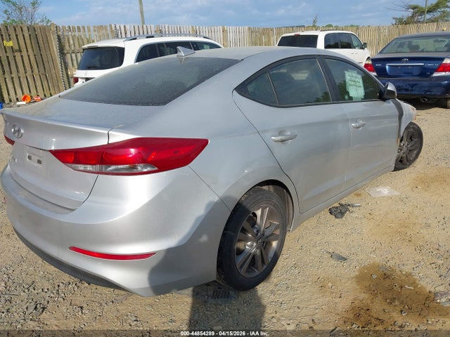 Продажа на аукционе авто 2017 Hyundai Elantra Se, vin: 5NPD84LF6HH122216, номер лота: 44854289