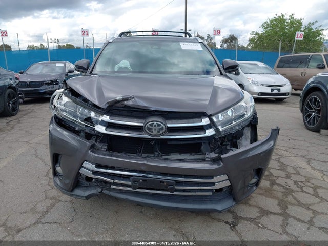 Продаж на аукціоні авто 2017 Toyota Highlander Limited, vin: 5TDYZRFH0HS216174, номер лоту: 44854303