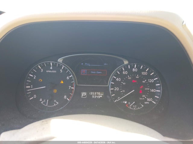 Продажа на аукционе авто 2014 Nissan Pathfinder Platinum, vin: 5N1AR2MN0EC692404, номер лота: 44854329