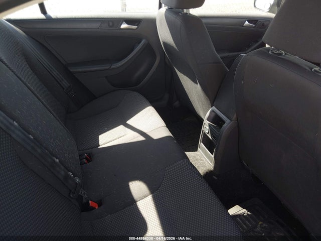 2014 Volkswagen Jetta 2.0l S მანქანა იყიდება აუქციონზე, vin: 3VW2K7AJ4EM373921, აუქციონის ნომერი: 44854338