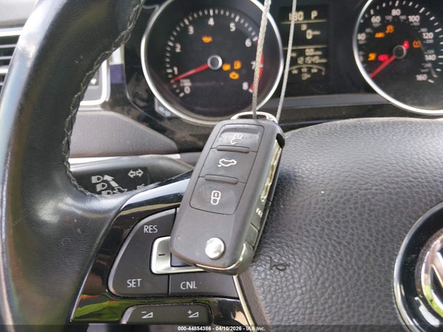 44854386 :رقم المزاد ، 3VWL17AJ8GM203488 vin ، 2016 Volkswagen Jetta 1.8t Sel مزاد بيع