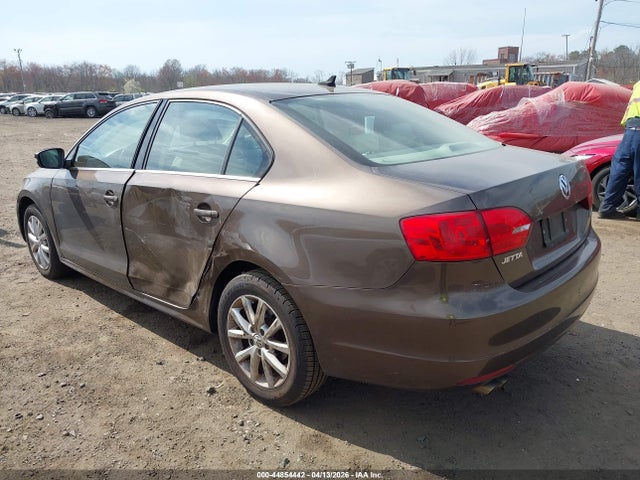 44854442 :رقم المزاد ، 3VWBP7AJ6DM249746 vin ، 2013 Volkswagen Jetta Se مزاد بيع