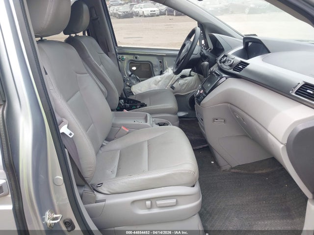 5FNRL5H30GB136831 Honda ODYSSEY SE