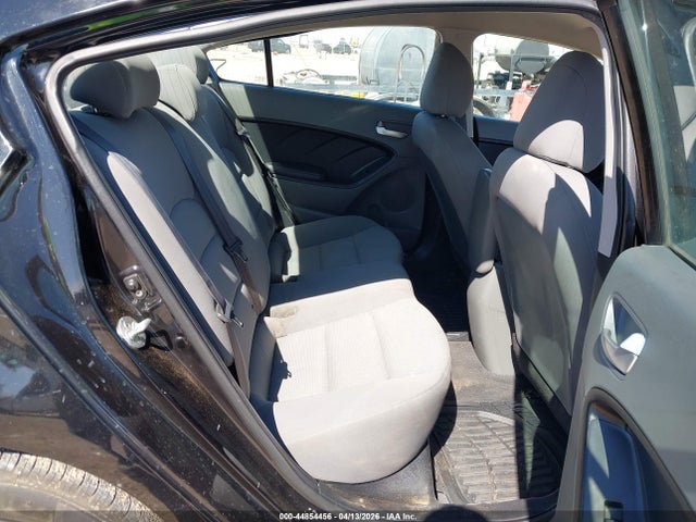 KIA FORTE LX 2017 3KPFK4A75HE044778 Image 8
