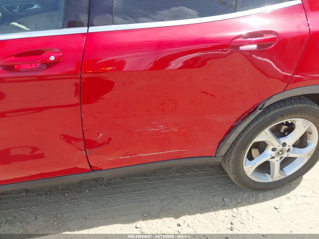 44854457 :رقم المزاد ، WDCTG4EB1JJ482834 vin ، 2018 Mercedes-benz Gla 250 مزاد بيع