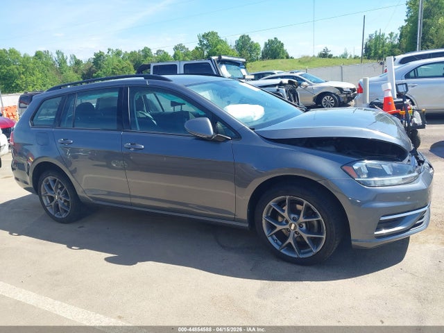 Продаж на аукціоні авто 2019 Volkswagen Golf Sportwagen 1.4t S, vin: 3VWT57AUXKM503217, номер лоту: 44854588