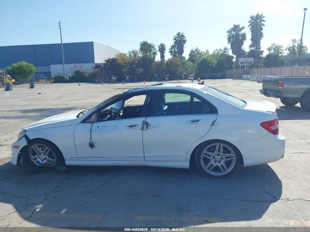 WDDGF8AB1EG220277 Mercedes-Benz C 300 Sport 4matic