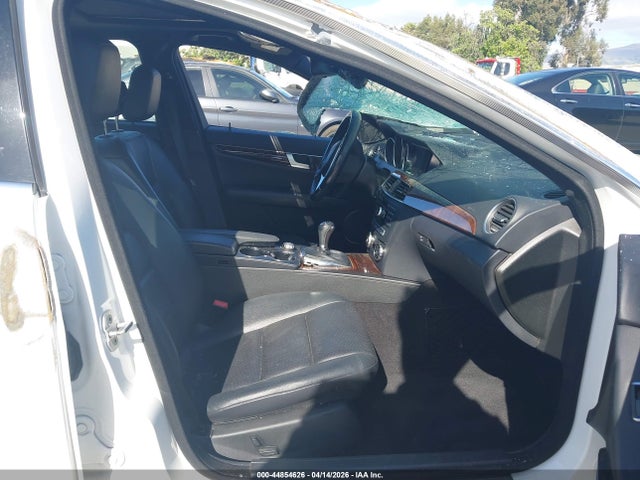 WDDGF8AB1EG220277 Mercedes-Benz C 300 Sport 4matic
