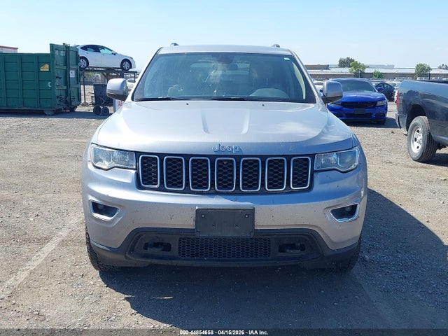 1C4RJFAG1KC706172 Jeep Grand Cherokee Laredo E 4x4