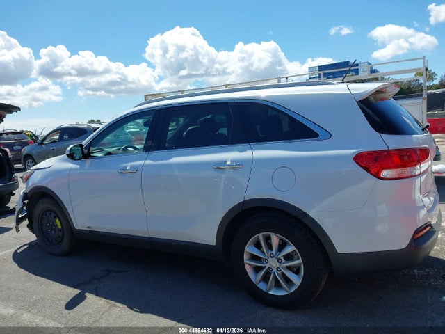5XYPGDA59HG312853 KIA Sorento 3.3l Lx