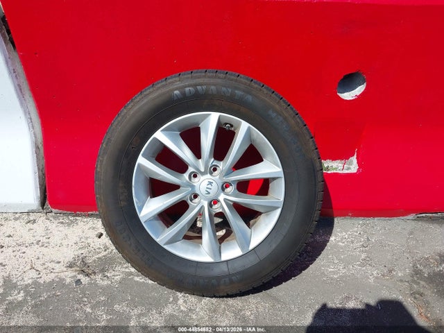 5XYPGDA59HG312853 KIA Sorento 3.3l Lx