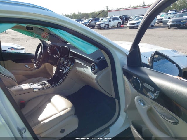 Продажа на аукционе авто 2019 Mercedes-benz Glc 300, vin: WDC0G4JB3KF665472, номер лота: 44854688