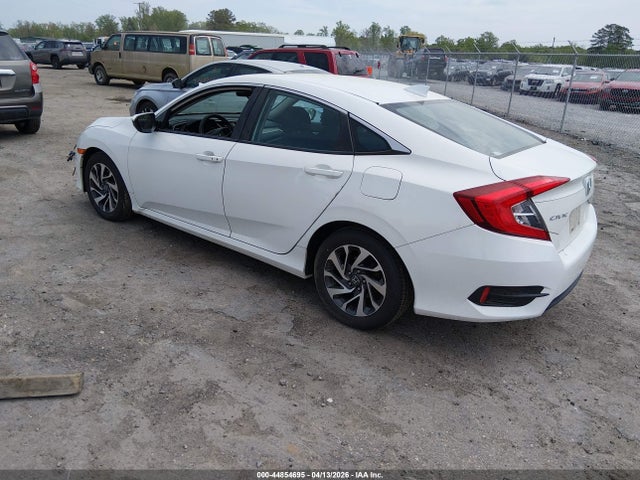 Honda CIVIC EX 2018 2HGFC2F76JH521109 Image 3