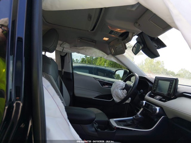 Aukcja sprzedaży 2021 Toyota Rav4 Xle Premium, vin: 2T3C1RFV1MC100225, numer aukcji: 44854720