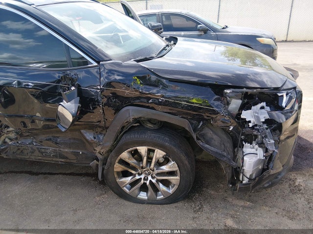 Aukcja sprzedaży 2021 Toyota Rav4 Xle Premium, vin: 2T3C1RFV1MC100225, numer aukcji: 44854720