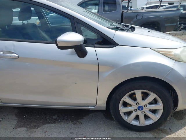44854735 :رقم المزاد ، 3FADP4BJ1CM118253 vin ، 2012 Ford Fiesta Se مزاد بيع