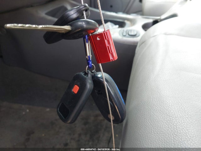 Aukcja sprzedaży 2002 Toyota Sequoia Limited V8, vin: 5TDZT38A02S136464, numer aukcji: 44854742