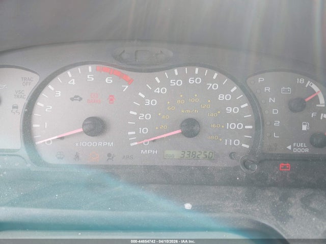 Aukcja sprzedaży 2002 Toyota Sequoia Limited V8, vin: 5TDZT38A02S136464, numer aukcji: 44854742